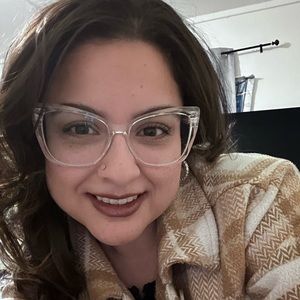 Meet your Posher, Melissa
